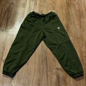 Adidas sweatpants